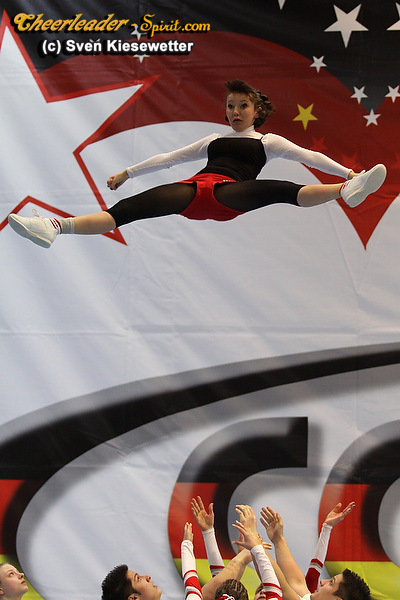 ../Images/Fursty Razorbacks Coed Groupstunt_021.jpg